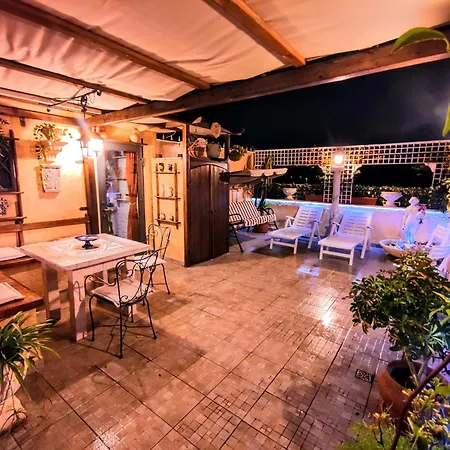 Domus Corneliae - Romantico Attico & Jacuzzi - Metro A Cornelia Appartement